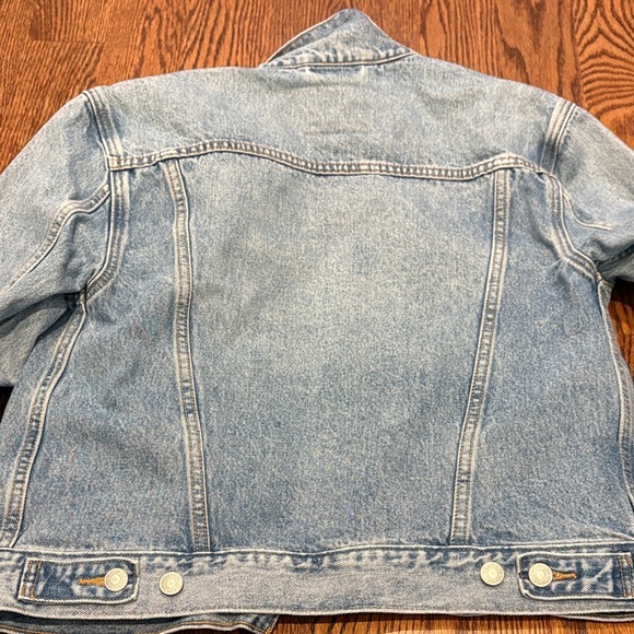Levi’s Denim Jacket - Picture 6 of 6